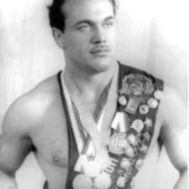 Олимпийский чемпион Валентин Николаев
